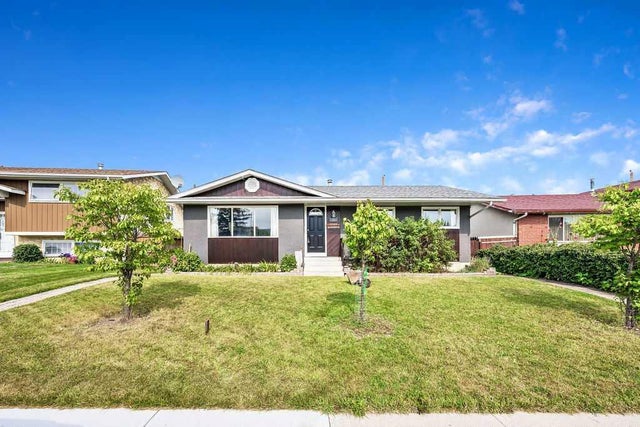 5212 5 Avenue Se, Calgary