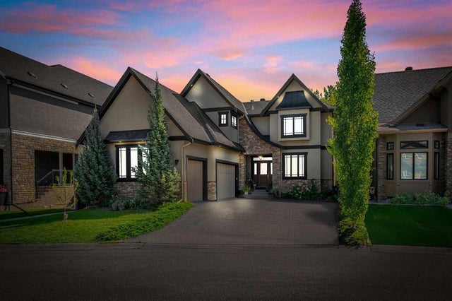 56 Rockyvale Green Nw, Calgary