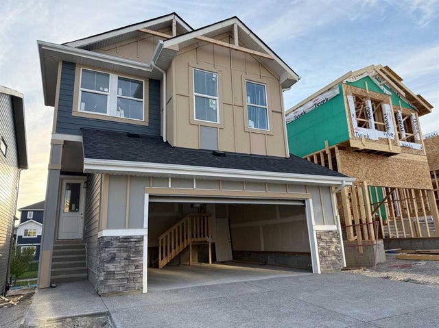 111 Sundown Crescent, Cochrane