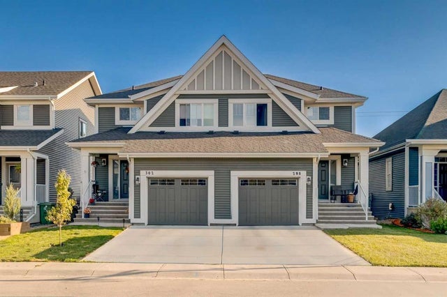 298 River Heights Crescent, Cochrane