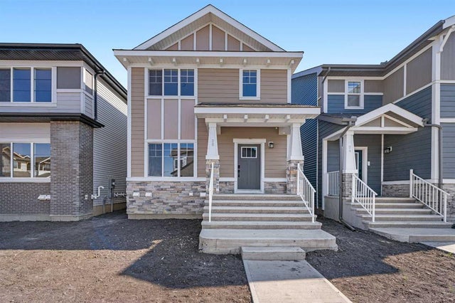 28 Buffaloberry Manor Se, Calgary