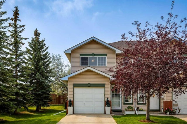 139 Country Hills Villas Nw, Calgary