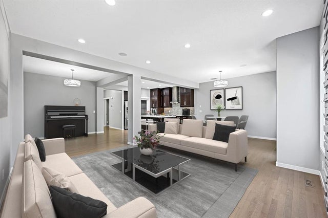 32 Cranarch Crescent Se, Calgary