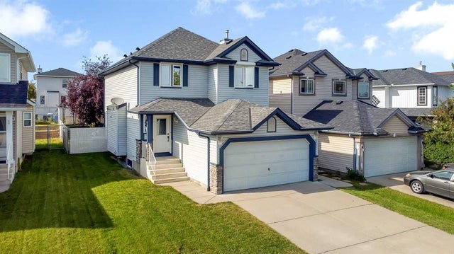 12666 Coventry Hills Way Ne, Calgary