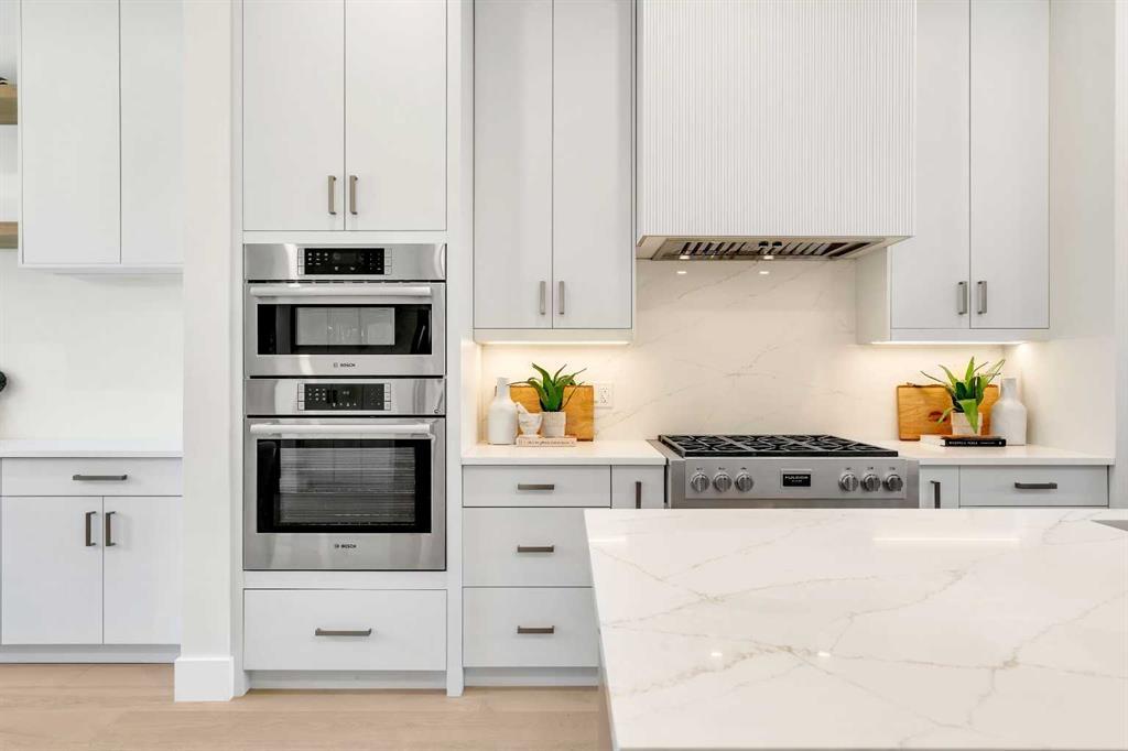 1130a Regent Crescent Northeast, Calgary – Residential Semi Detached Listing Photo 10