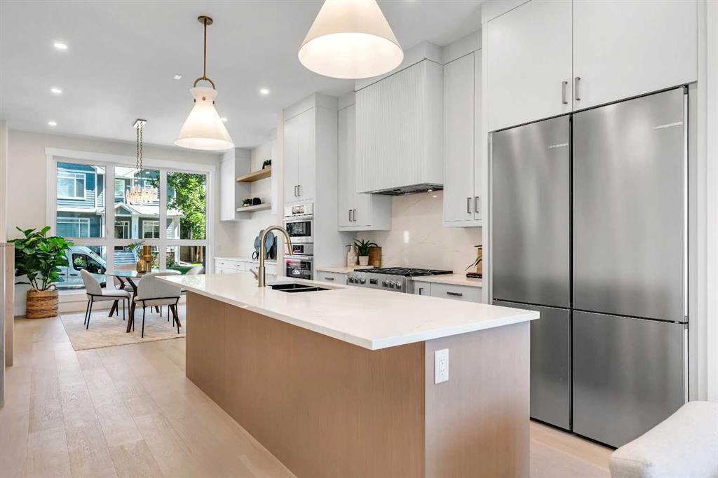 1130a Regent Crescent Northeast, Calgary – Residential Semi Detached Listing Photo 12