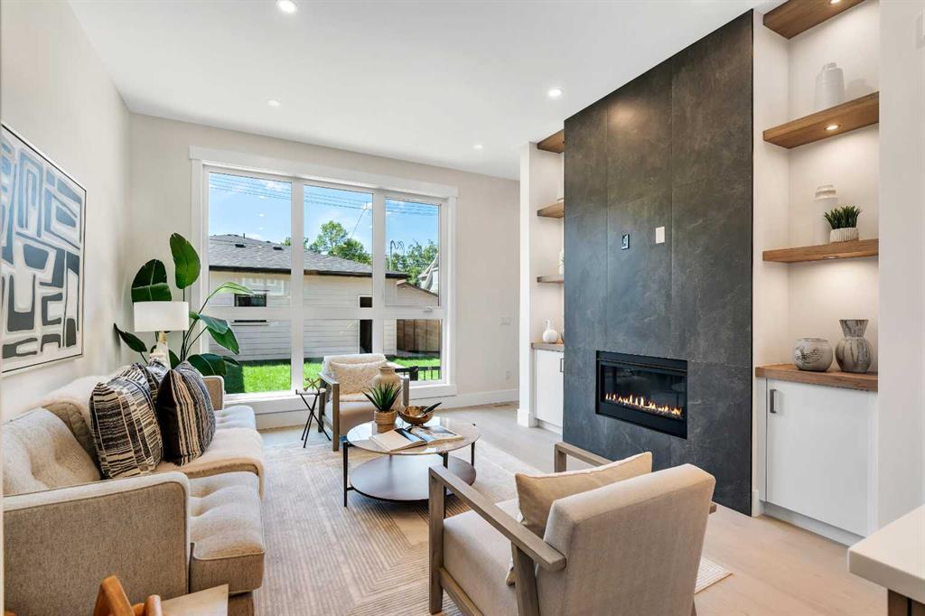 1130a Regent Crescent Northeast, Calgary – Residential Semi Detached Listing Photo 14