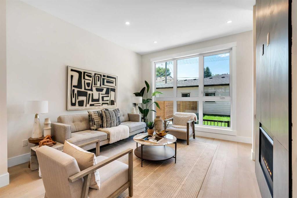 1130a Regent Crescent Northeast, Calgary – Residential Semi Detached Listing Photo 15