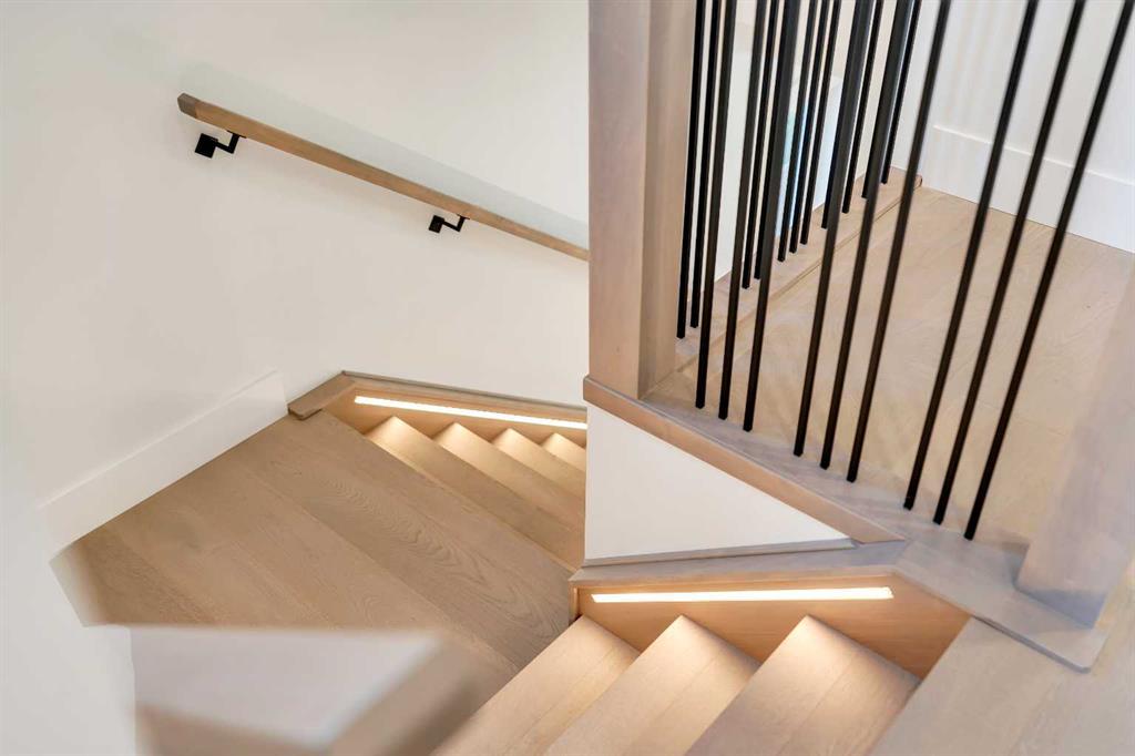 1130a Regent Crescent Northeast, Calgary – Residential Semi Detached Listing Photo 20