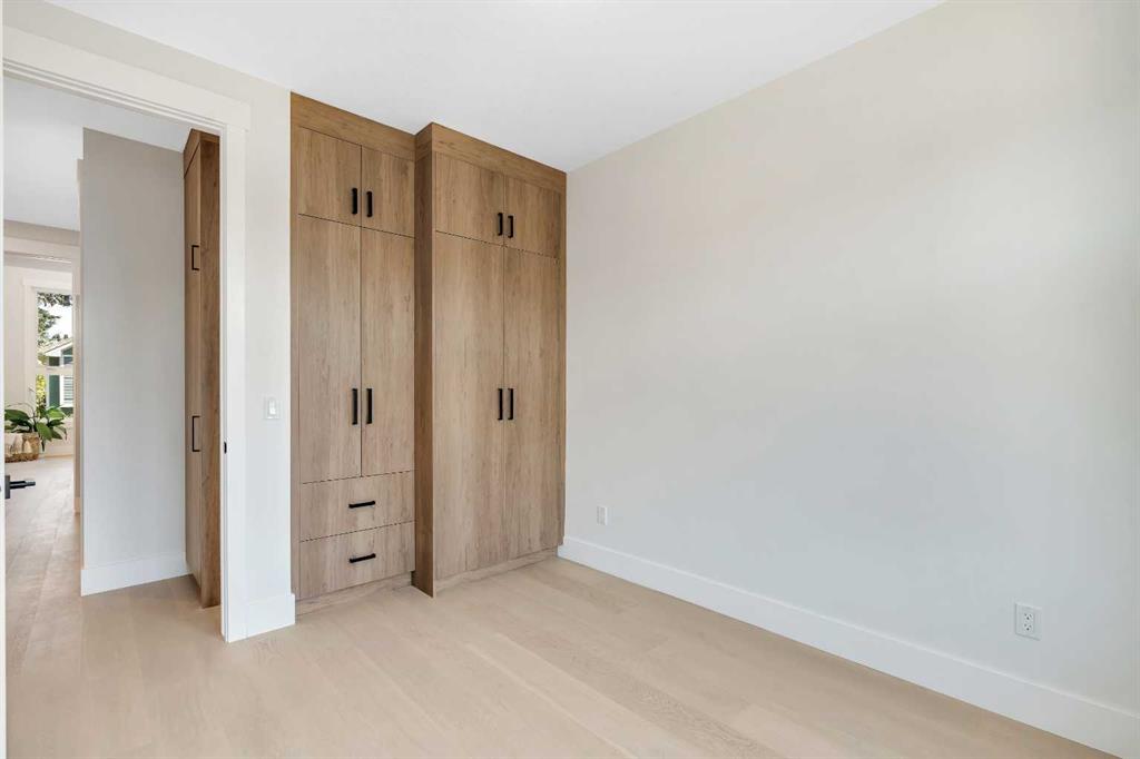 1130a Regent Crescent Northeast, Calgary – Residential Semi Detached Listing Photo 33