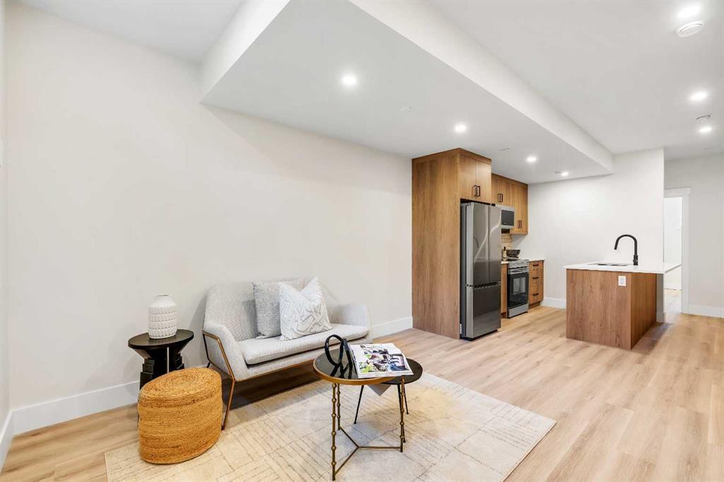 1130a Regent Crescent Northeast, Calgary – Residential Semi Detached Listing Photo 36