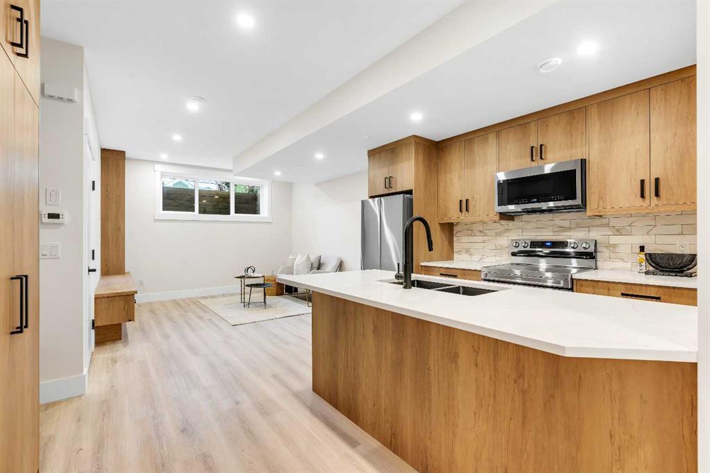 1130a Regent Crescent Northeast, Calgary – Residential Semi Detached Listing Photo 39