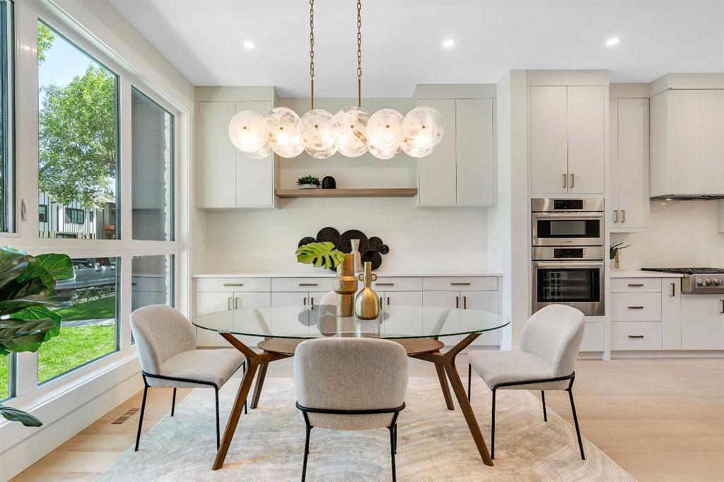 1130a Regent Crescent Northeast, Calgary – Residential Semi Detached Listing Photo 6