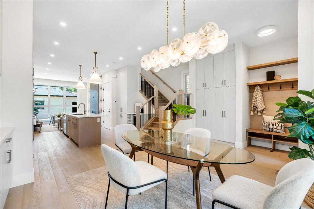 1130a Regent Crescent Northeast, Calgary – Residential Semi Detached Listing Photo 8