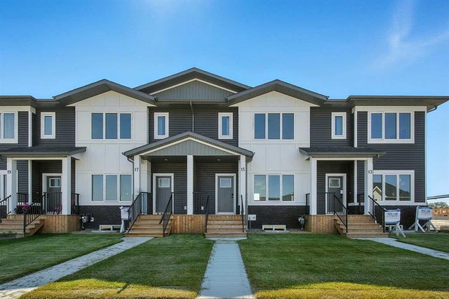 15 Gray Close, Sylvan Lake