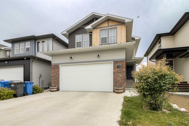 122 Greywolf Road N, Lethbridge