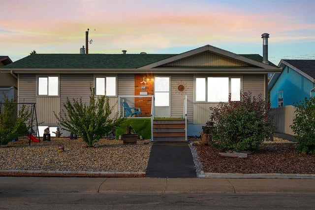 5848 Maddock Drive Ne, Calgary