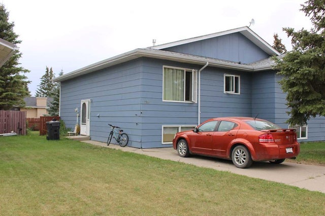 719 B Rosewood Avenue, Picture Butte