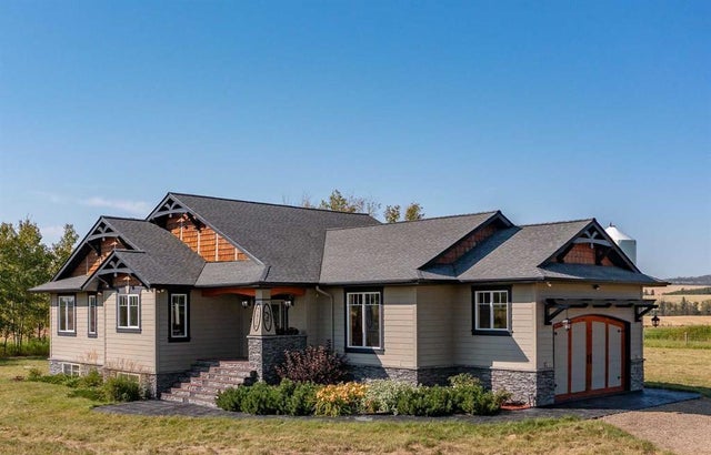 41017 Highway 20, Rural Lacombe County