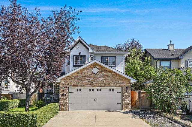 100 Lakeview Cove, Chestermere
