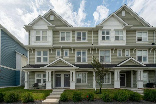 240 Copperleaf Way Se, Calgary