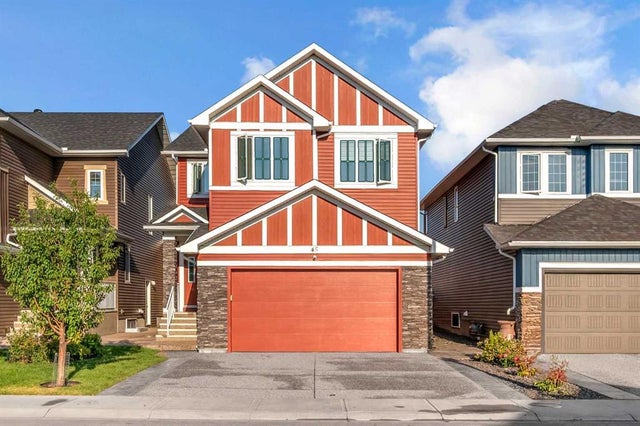 45 Red Sky Green Ne, Calgary