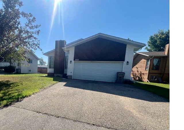 9717 73 Avenue, Grande Prairie