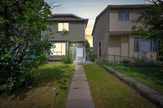 6022 Martingrove Road Ne, Calgary