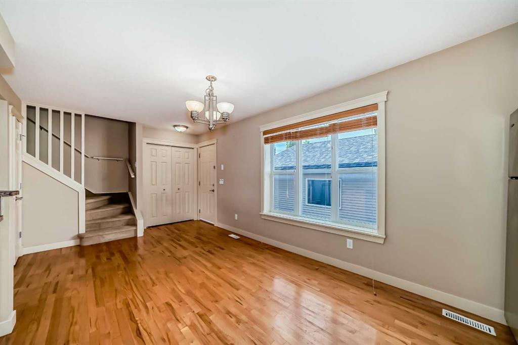 42 Ypres Green Southwest, Calgary – Residential Semi Detached Listing Photo 10