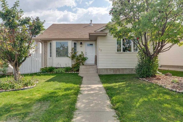 67 Duston Street, Red Deer
