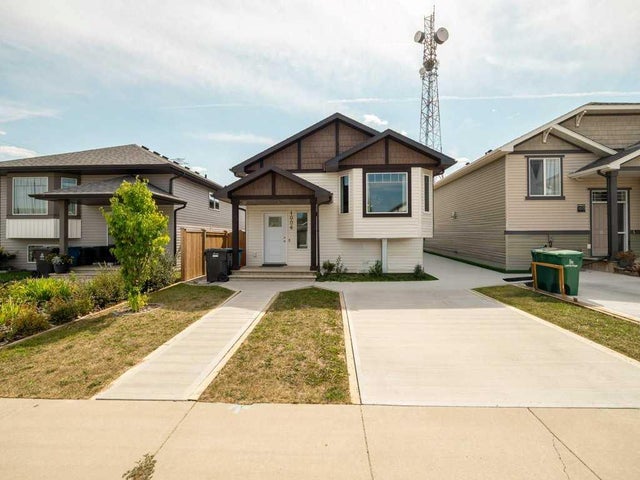 1006 Alice Birch Point N, Lethbridge