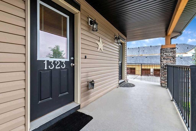 1323, 2461 Baysprings Link Sw, Airdrie