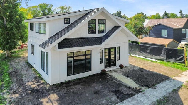 4105 Wallace Street, Donalda