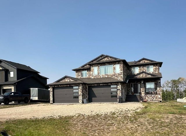 7702 Devonshire Lane, Rural Grande Prairie No. 1, County of