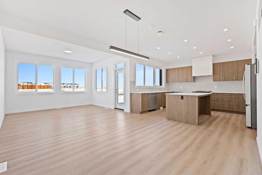 Photo of Listing #A2253055