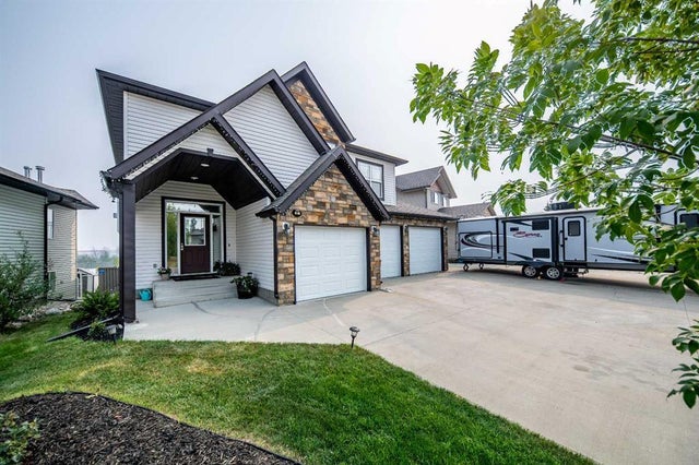 41 Pinnacle Lake Drive, Grande Prairie