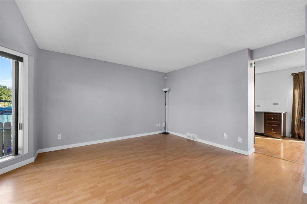 47 Martindale Mews Ne Calgary Alberta T3J 2V5 Martindale Home For Sale