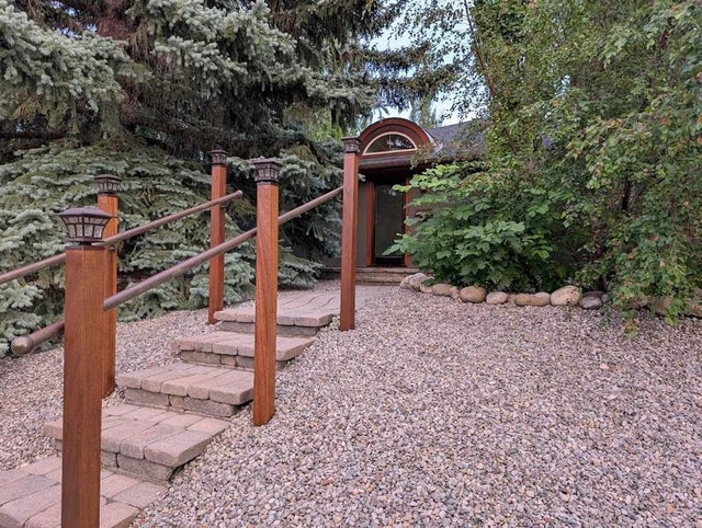 633 23 Avenue Ne, Calgary