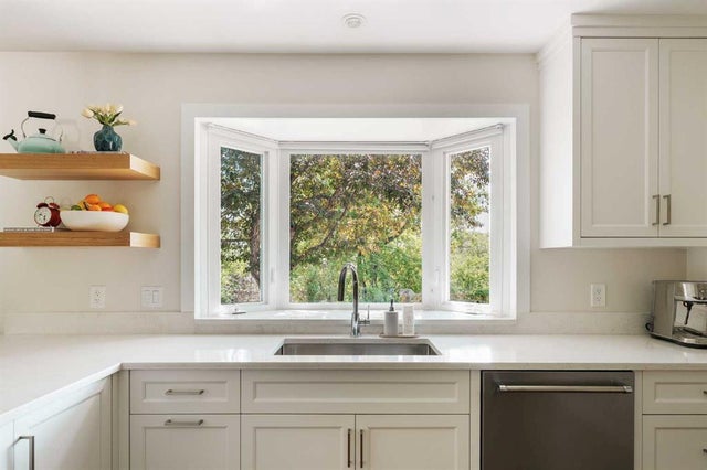 1571 Windsor Street Nw, Calgary