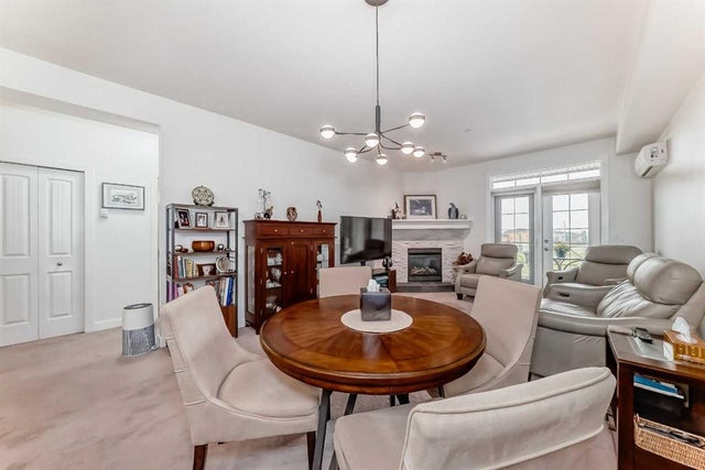 211, 1005a Westmount Drive, Strathmore