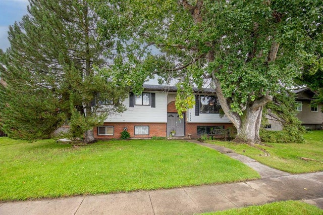5248 37 Street, Innisfail