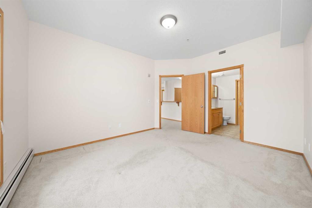 2248, 151 Country Village Road Northeast, Calgary – Residential Apartment Listing Photo 13