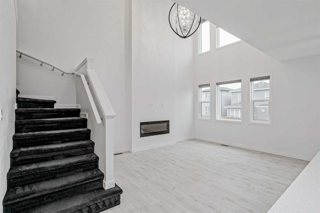 34 Belmont Crescent Southwest, Calgary – Residential Detached Listing Photo 13