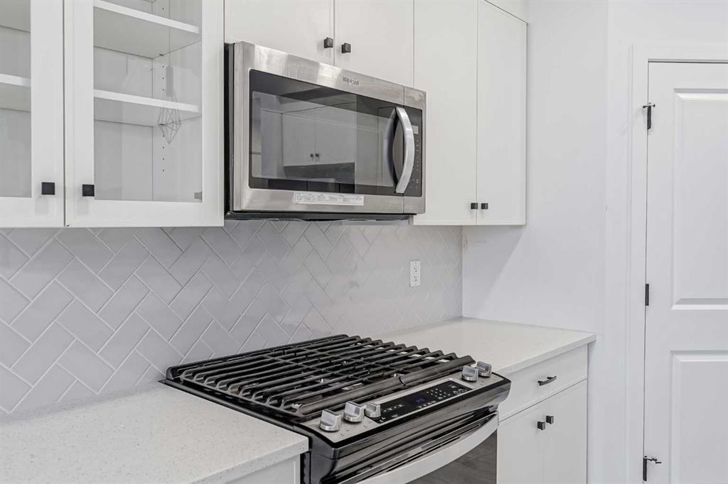 34 Belmont Crescent Southwest, Calgary – Residential Detached Listing Photo 7