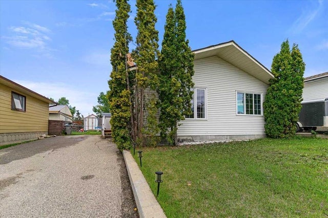 12122 94a Street, Grande Prairie