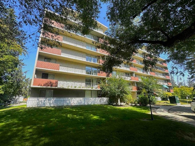 204, 4700 55 Street, Red Deer