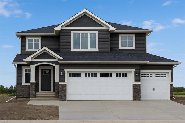69 Lakes Estates Circle, Strathmore