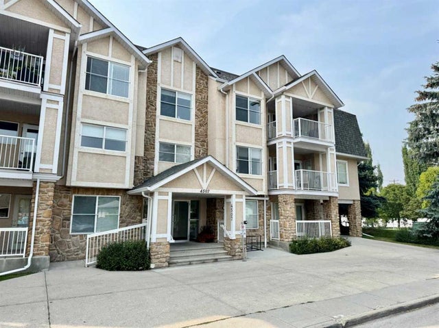 210, 4507 45 Street Sw, Calgary