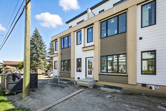 3303 21 Avenue Sw, Calgary