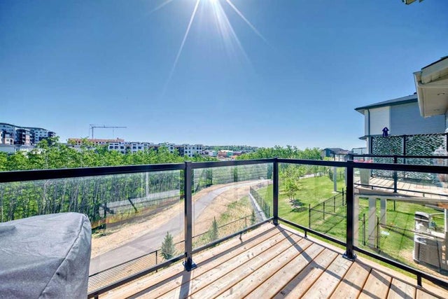 53 Spring Creek Common Sw, Calgary